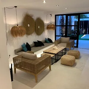 https://aparthotel-el-cargol.catalonia-hotels.com