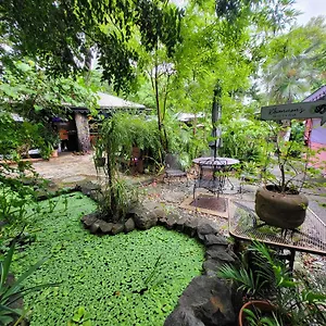 Hostel Tillett Gardens &