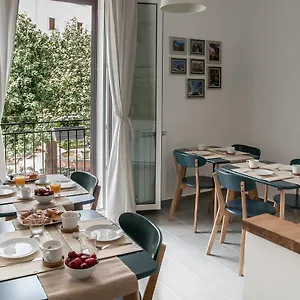 https://bb-dietro-il-teatro.sicilyhotelsitaly.net